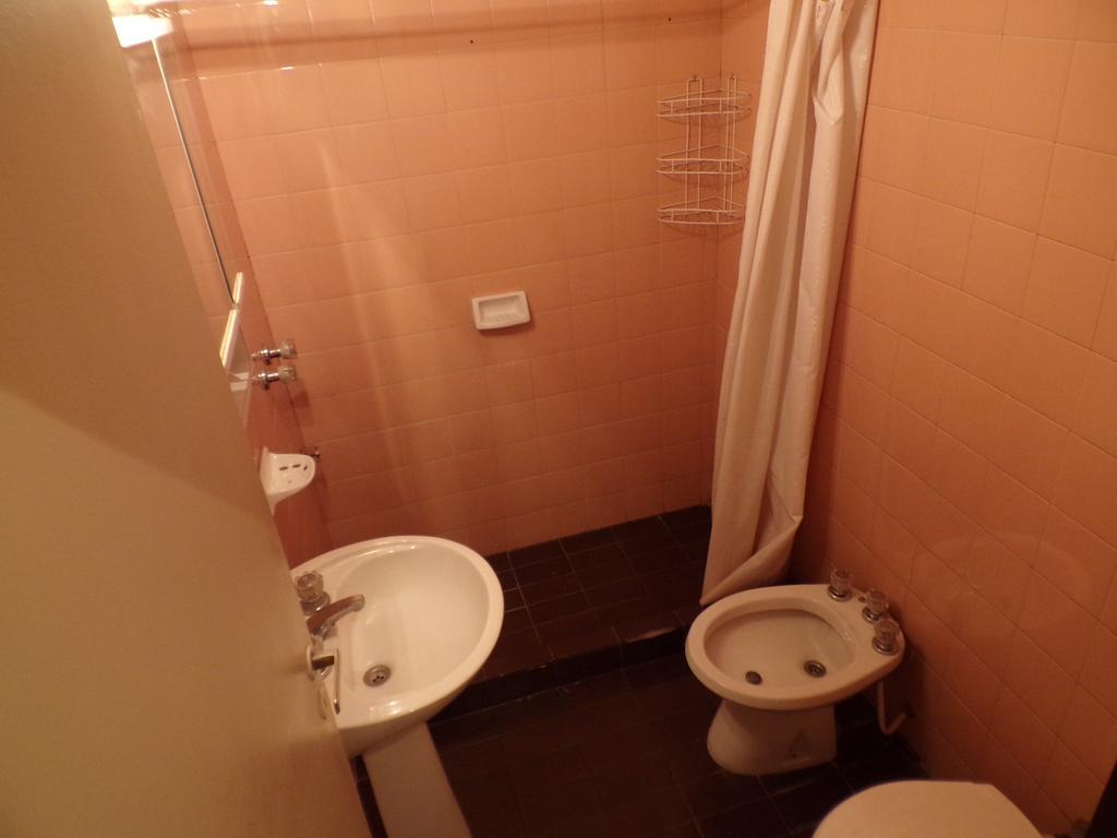 Departamento Mendoza Centro "A Lo De Cristian" Apartment Bagian luar foto